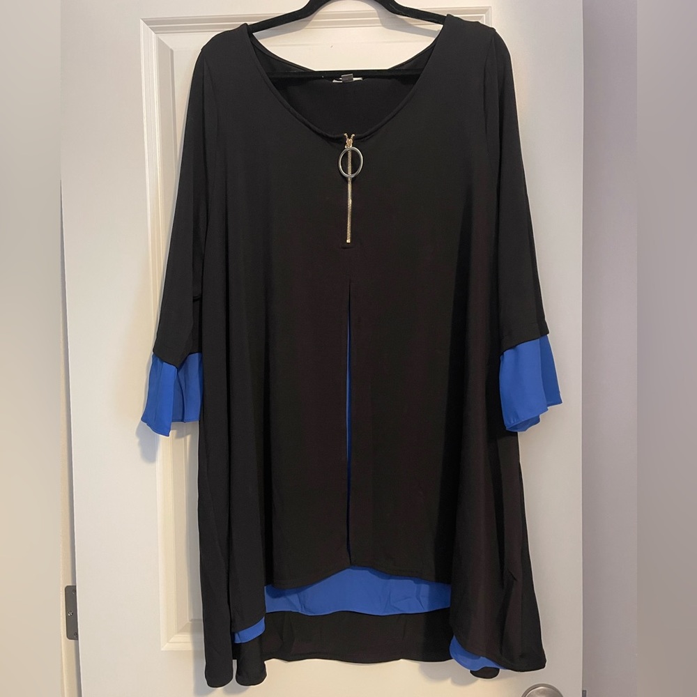 Avenue Black and Blue split front tunic shirt 22/24